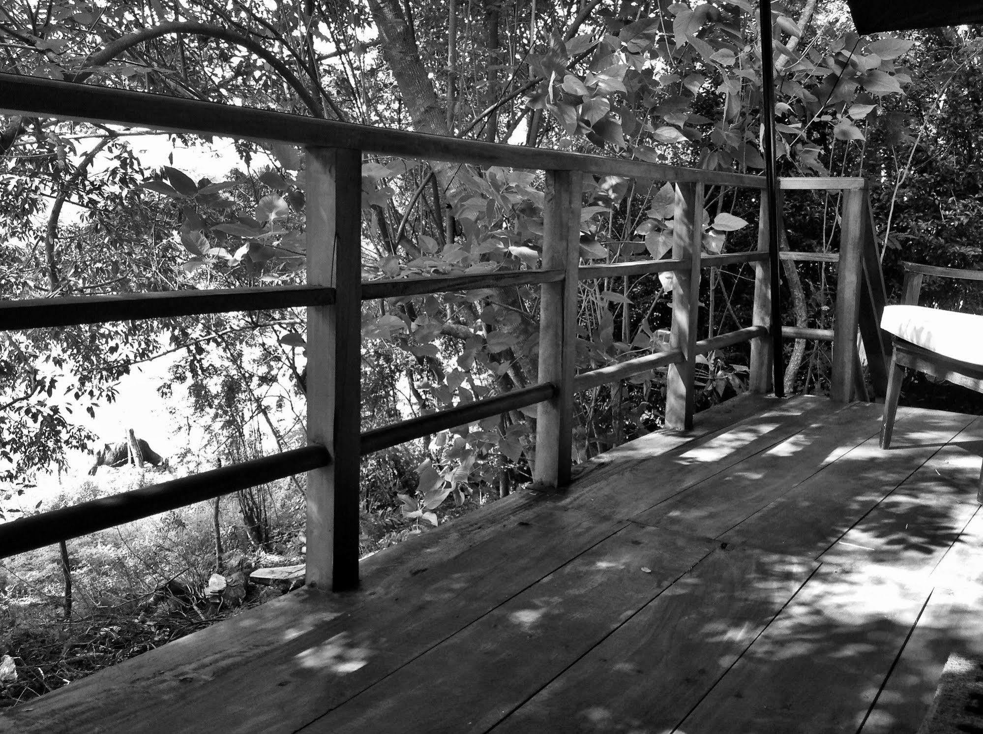 Kula Kula Luxury Camping Resort Udawalawe Exterior foto